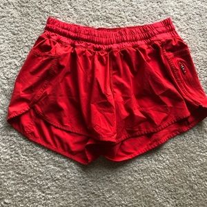 Lululemon Tracker Short V 4”